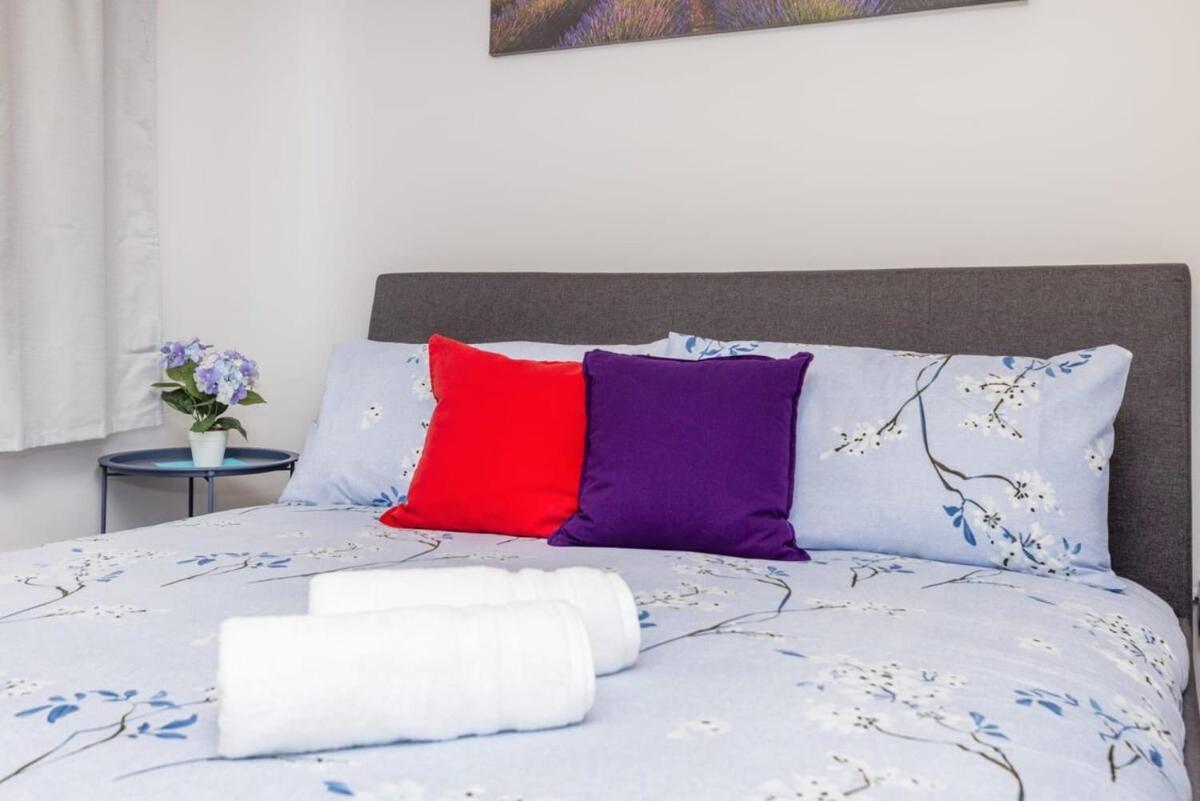 Modern 1Br Condo - Chinatown Near Little Italy Οττάβα Εξωτερικό φωτογραφία
